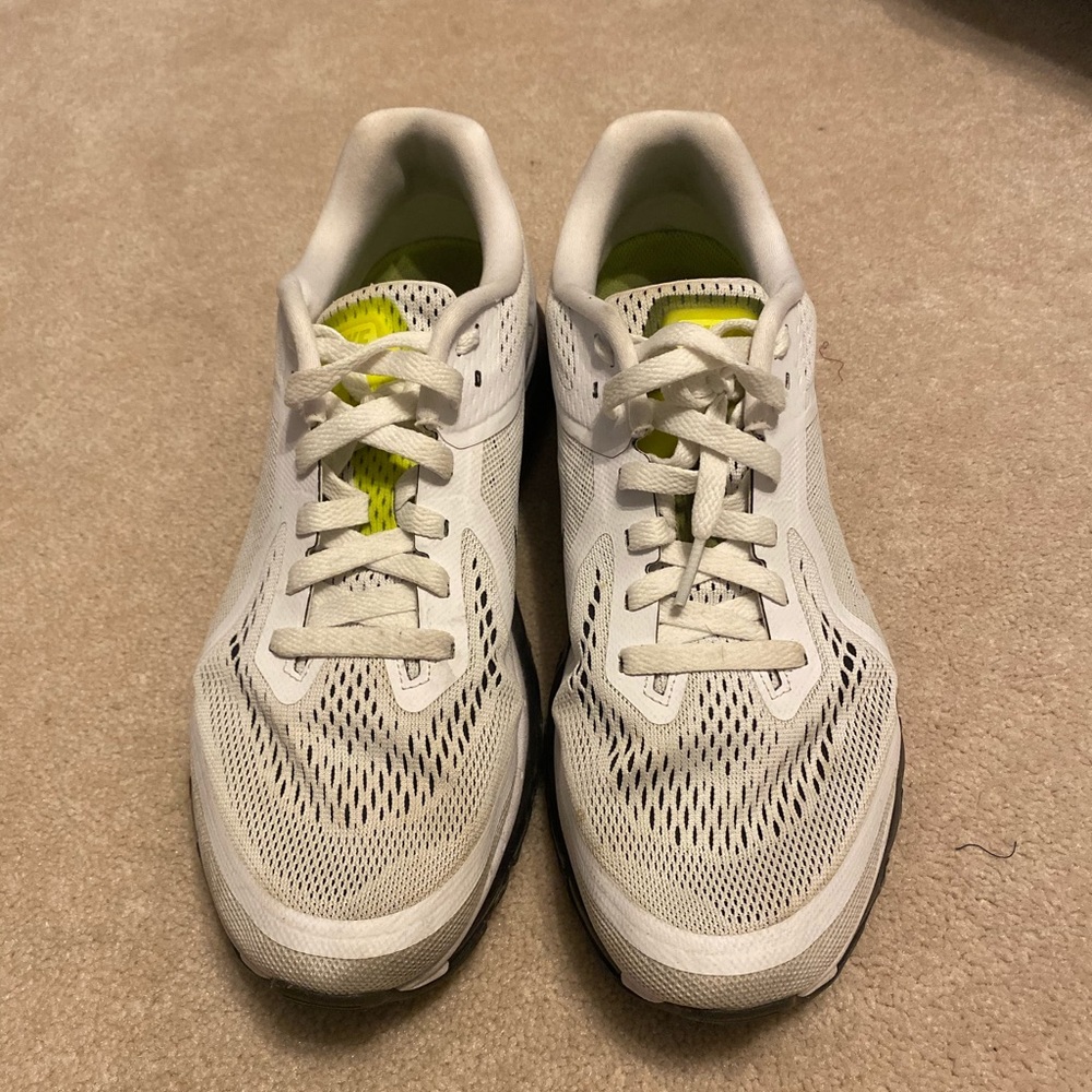 Men’s Nike Air Max Athletic Shoes Size 11